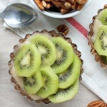 raw kiwi banana tarts